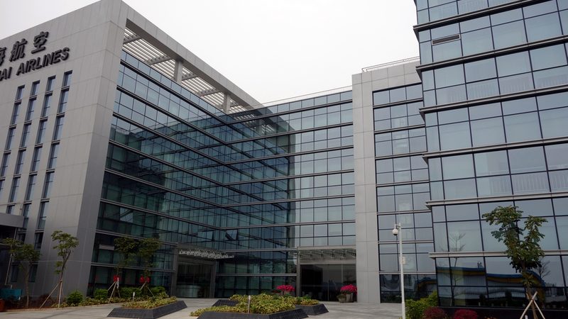 在选择塑钢门窗批发厂家时，可以通过以下方式获取联系方式：